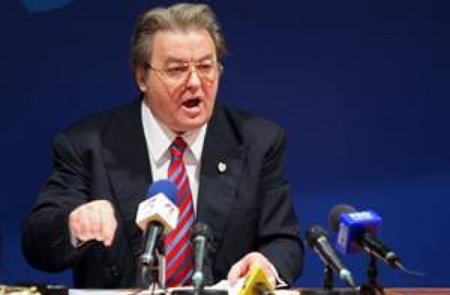 C. V. Tudor: Baroana Emma Nicholson a primit spaga 1 milion de dolari pentru Raportul de tara din 2001