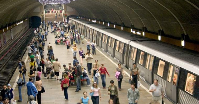 Metrorex introduce in circulatie trenuri suplimentare la orele devarf