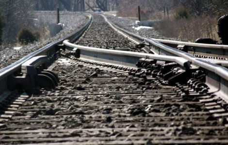 O fata de 15 ani a cazut din trenul care mergea la Cluj. Unde a fost gasita dupa 4 ore