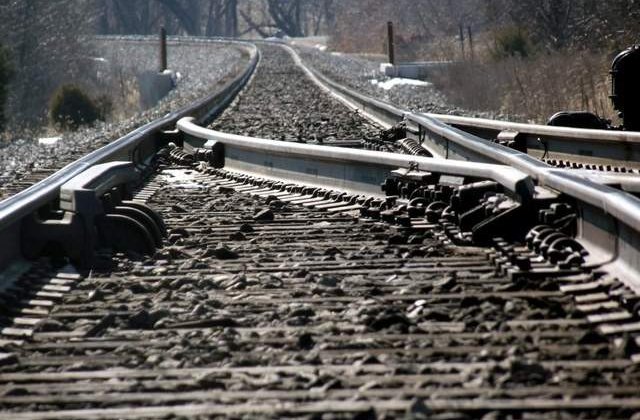 O fata de 15 ani a cazut din trenul care mergea la Cluj. Unde a fost gasita dupa 4 ore