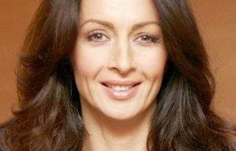 Mihaela Radulescu, mama la distanta