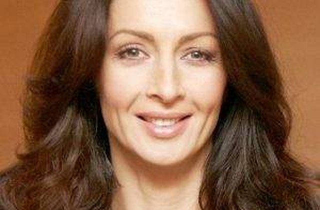 Mihaela Radulescu, mama la distanta