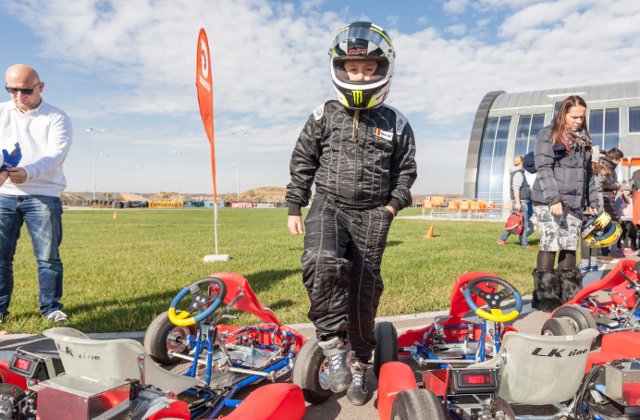 Viitorul este electric! S-au lansat primele karturi electrice de competitie pentru copii