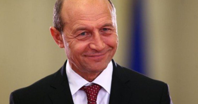 Basescu: Prin actiunile PSD si ALDE din Parlament, bugetul de stat e devalizat in numele castigarii alegerilor