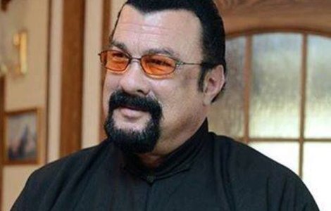 Actorul Steven Seagal a primit cetatenia rusa