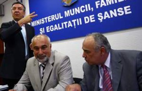 Salariul minim ajunge la 1.325 lei in 2014