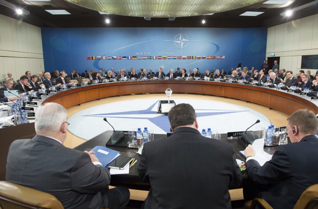 Ministrii de Externe din noua state din Europa Centrala si de Est se reunesc marti la Bucuresti