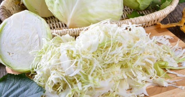 Top  Zece afectiuni care poti fi tratate cu varza alba