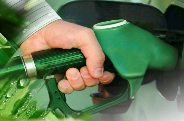 [VIDEO] Viitorul suna bine: Motorina, obtinuta din apa si dioxid de carbon