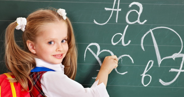 Peste 40 la suta dintre copiii din Romania au dificultati