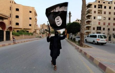 100 de cadavre decapitate, gasite intr-o groapa comuna langa Mosul