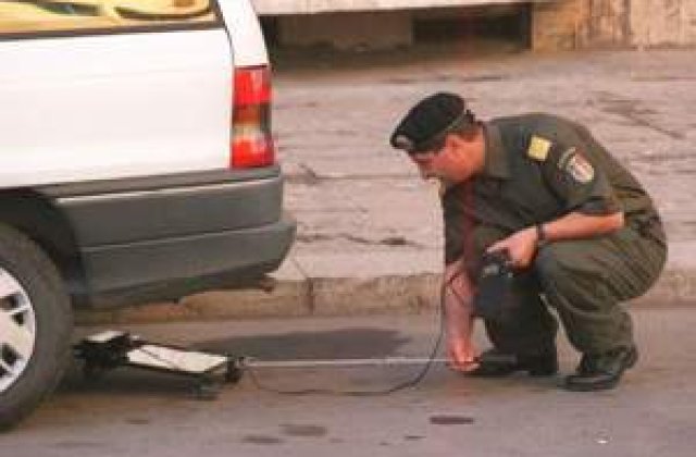 Bucurestean ranit dupa ce o sacosa gasita a explodat 