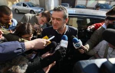 Razboiul Becali-Sandu continua