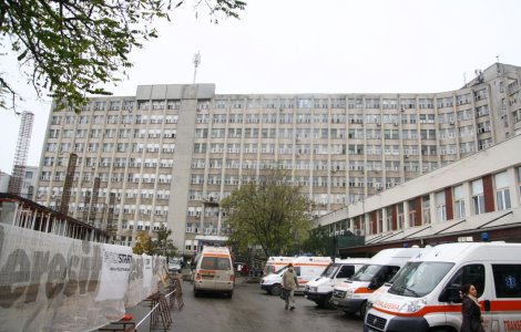 Un barbat s-a aruncat de la etajul 6 al spitalului din Craiova