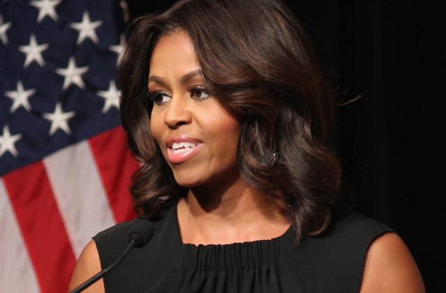 Americanii ii cer lui Michelle Obama sa candideze in 2020