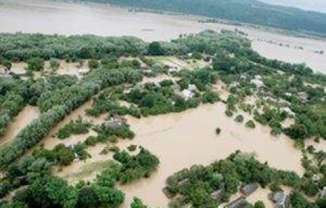 VIDEO: Ucraina isi revarsa apele peste Moldova