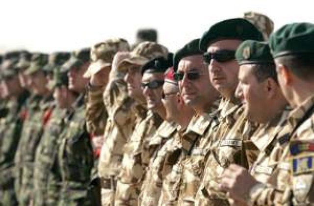 Peste 400 de militari romani vor pleca in Irak