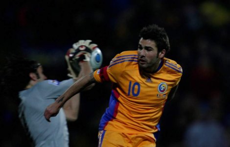 Mutu, prea bun pentru campioana Serbiei