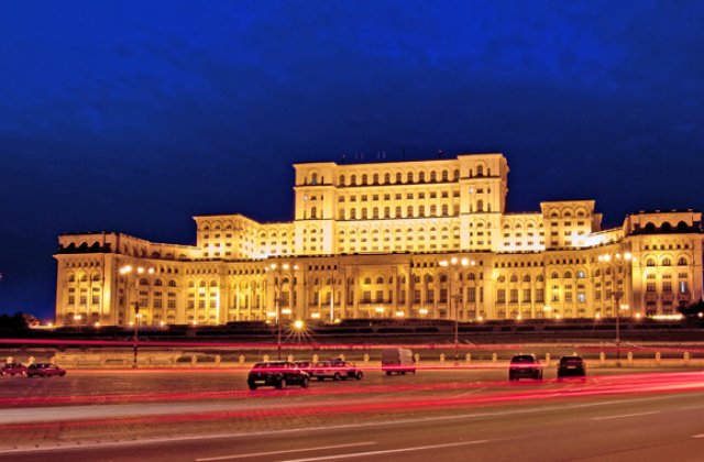 Cel mai mic salariu al unui parlamentar este 5.401 lei. Cat castiga alesii