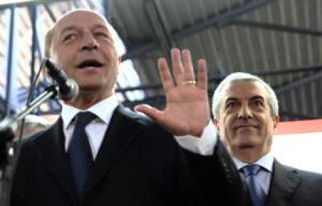 Presedintele si premierul, impacati tot de inundatii