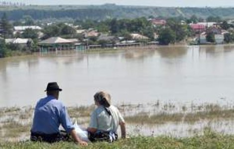 Se linistesc apele: Debitele Siretului si ale Prutului sunt in scadere