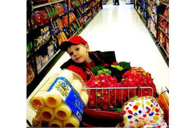 Scade pofta de cumparaturi a romanilor?