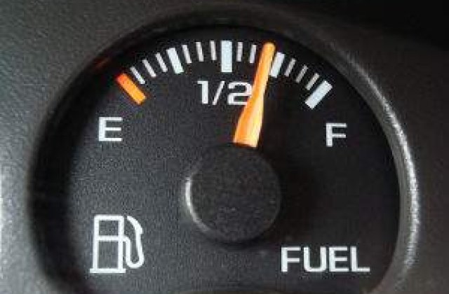 Carburantii, in fata unor noi scumpiri