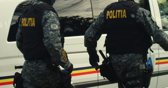 Sotul sefei AEP, prins in timp ce incerca sa fuga cu actele