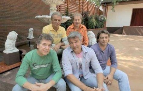 Holograf se alatura "Let`s Do It, Romania!"