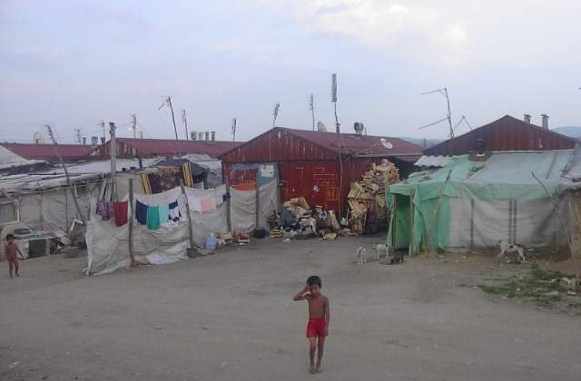 Romii din Europa de Est, o problema pe care niciun politician nu vrea sa o rezolve