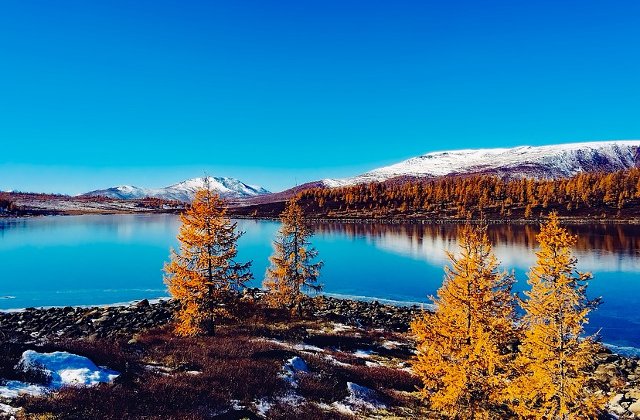 La granita dintre toamna si iarna. Peisaje incredibile, care iti taie rasuflarea