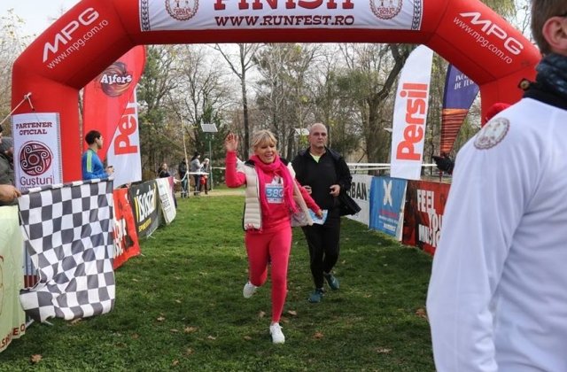 [Foto] Udrea se lauda cu rezultatele obtinute la un cross: Am alergat mai mult intre DNA si ICCJ decat pe banda la sala