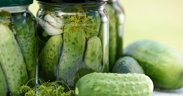 De ce este bine sa consumi zeama de castraveti murati inainte de masa