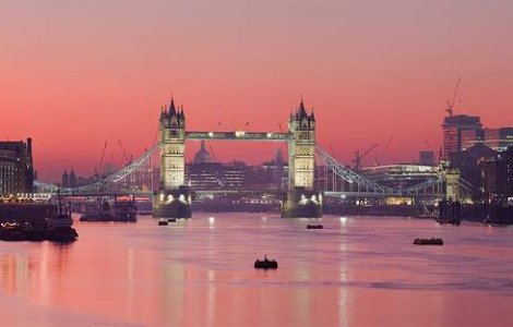 Londra vrea sa "cearna" studentii straini?