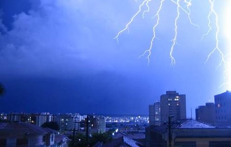 Ne asteapta fenomene meteo frecvente si violente