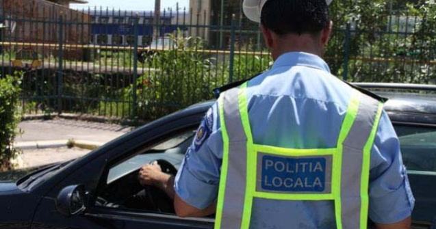 Barbat din Galati, amendat pentru ca indemna oamenii sa nu voteze