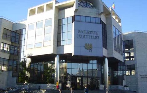  Update  Tribunalul Maramures, evacuat in urma unei alerte cu bomba