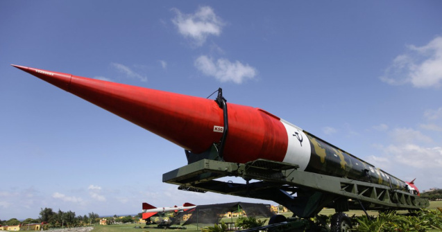 Rusia ameninta din nou NATO cu bomba nucleara