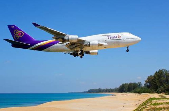 Alerta cu bomba la bordul unui avion Thai Airways