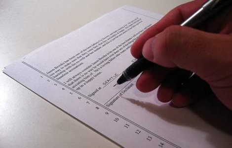 Iasi: Avocata retinuta pentru trafic de influenta