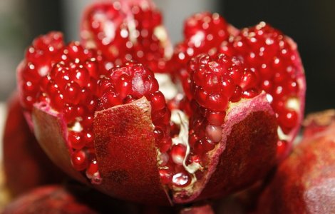 Efecte incredibile! Ce se intampla daca mananci o rodie in fiecare zi