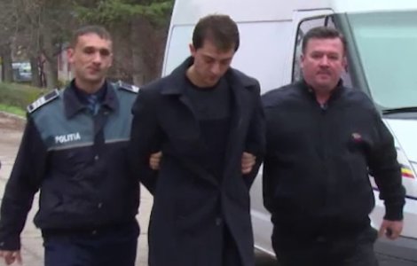 Arges: Si-a omorat tatal bolnav si a incercat sa pacaleasca politistii. Ce l-a dat de gol