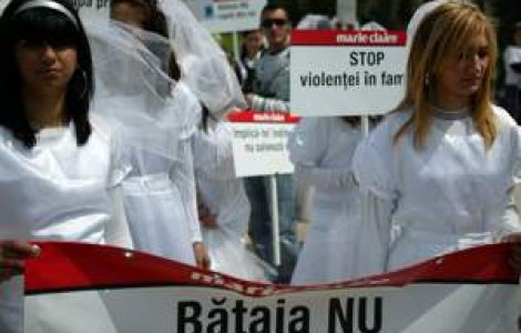 Barbatii puternici lupta impotriva violentei domestice!