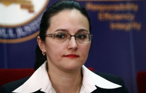 Alina Bica, condamnata la 4 de inchisoare cu executare