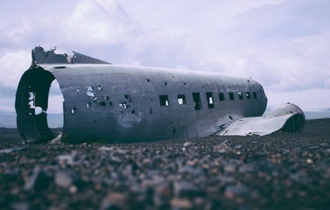 Bilantul victimelor tragediei de la Medellin a fost revizuit la 71 de morti; patru persoane nu s-au mai urcat in avion