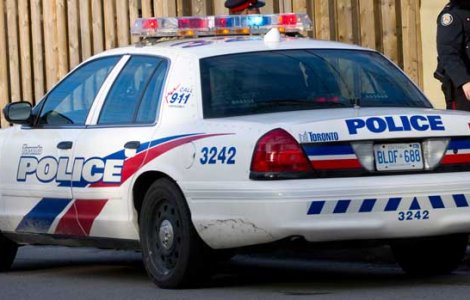 Politia dintr-un oras canadian vrea sa ii pedepseasca pe soferii bauti obligandu-i sa asculte Nickelback