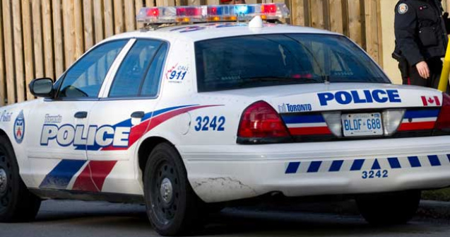 Politia dintr-un oras canadian vrea sa ii pedepseasca pe soferii bauti obligandu-i sa asculte Nickelback