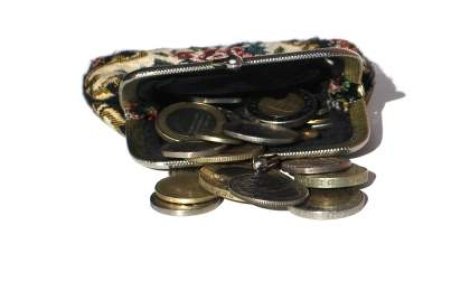 Ce donatii au facut demnitarii in luna august?