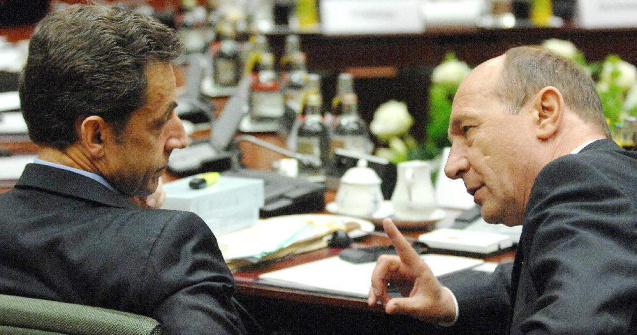 Basescu si Sarkozy vor colabora pe subiectul romilor
