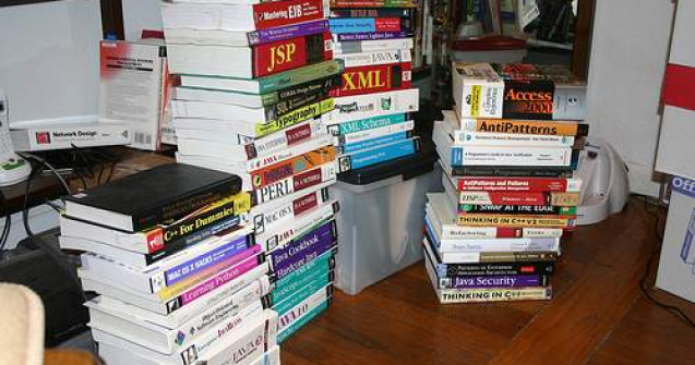 Cum se vand cartile scumpe si colectiile de lux in Romania?